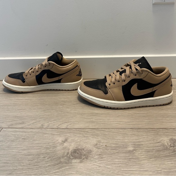 Nike Air Jordan 1 Low - Picture 2 of 13